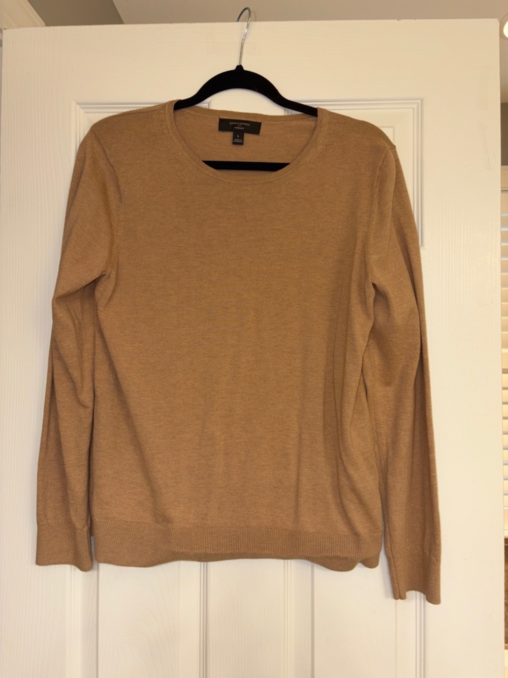 Banana Republic Forever Crewneck Sweater - size large - Camel